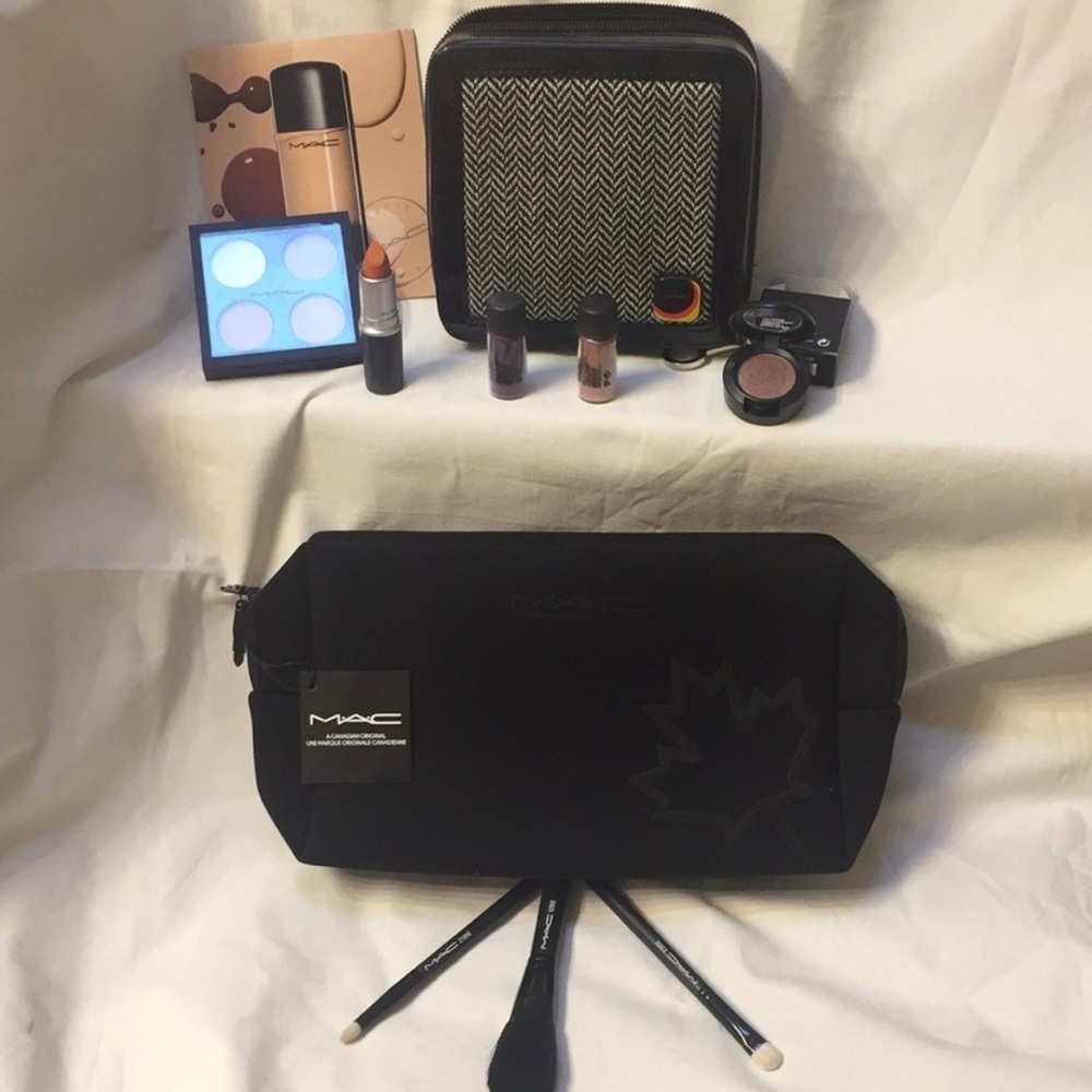 Mac 10 piece Makeup Set